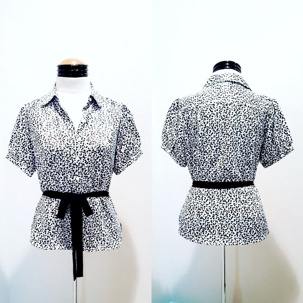 NWOT Pretty polka-dot blouse 💕